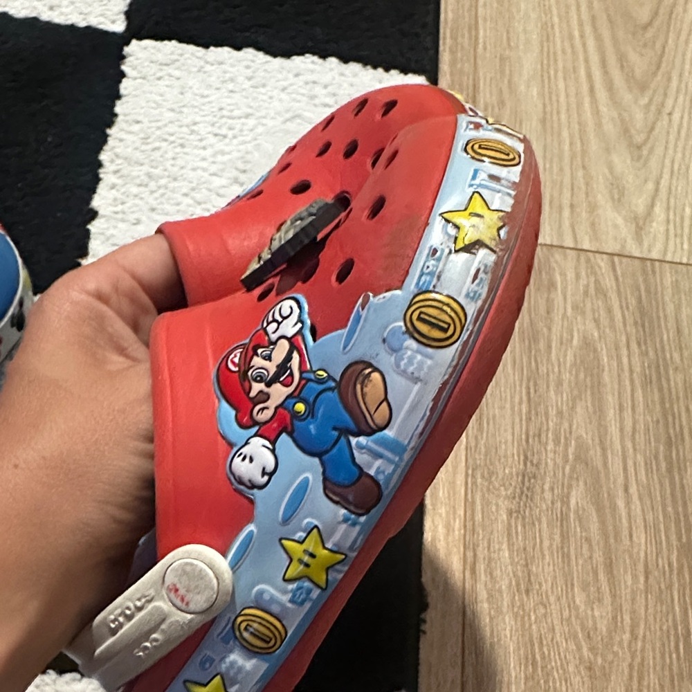 2 pack of crocs kids size 9 - Picture 7 of 10